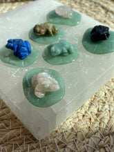 Load image into Gallery viewer, Frog on a Lilypad Carving
