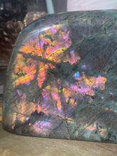 Load image into Gallery viewer, Labradorite Free Form
