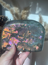 Load image into Gallery viewer, Labradorite Free Form
