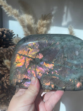 Load image into Gallery viewer, Labradorite Free Form
