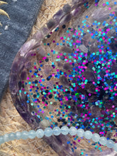 Load image into Gallery viewer, Amethyst Crystal Chip Resin Display Trinket Dish

