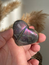 Load image into Gallery viewer, Purple Labradorite Heart Carving
