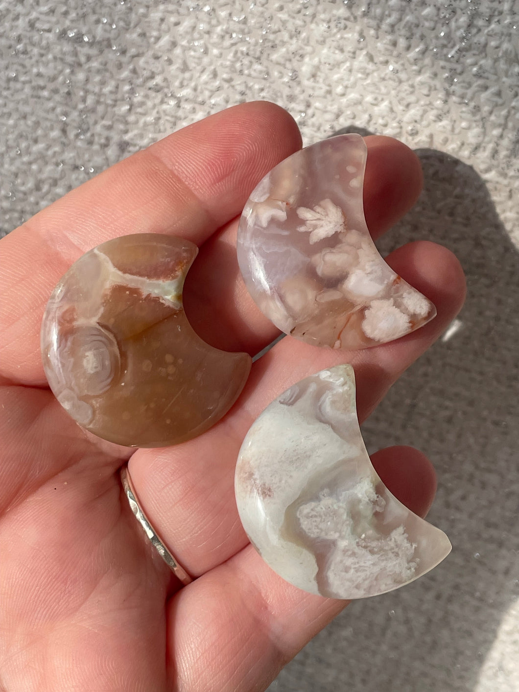 Flower Agate Moon Carving