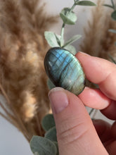 Load and play video in Gallery viewer, Labradorite Cabochon
