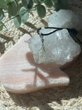 Load image into Gallery viewer, Mother Of Pearl Leaf Wire Wrapped Necklace
