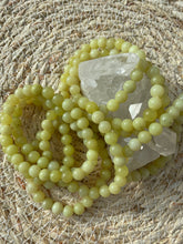 Load image into Gallery viewer, Lemon Jade Bracelet
